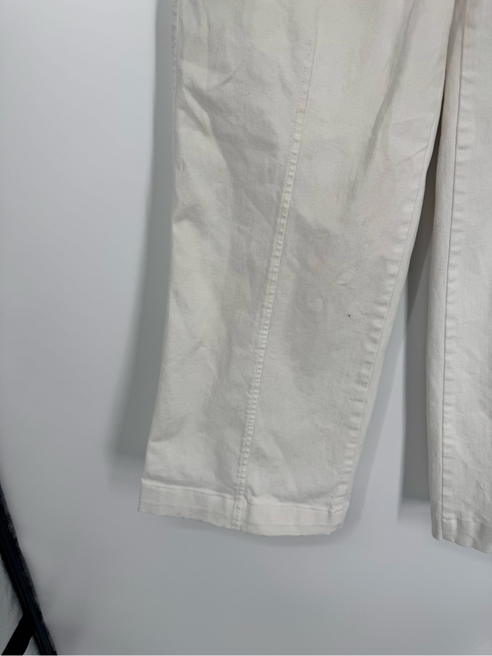 SPANX White Pull-On Wide Leg Denim Pants Size Medium - Picture 4 of 10